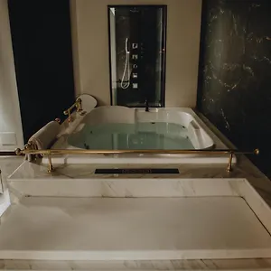 Royalroom-relaxing & Luxury Appartamento